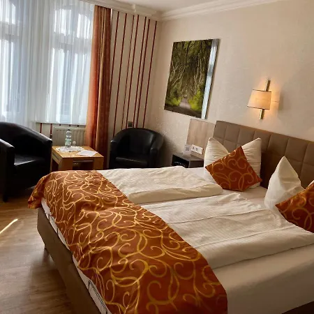 Haus Hohenzollern & Haus 'ambiente מלון