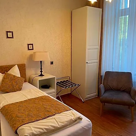 Haus Hohenzollern & Haus 'ambiente מלון 3*