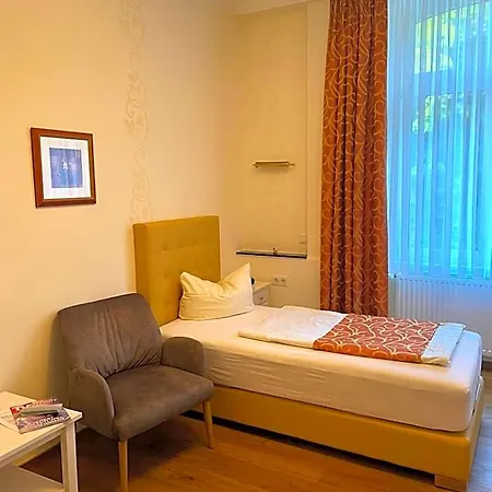 Haus Hohenzollern & Haus 'ambiente מלון 3*