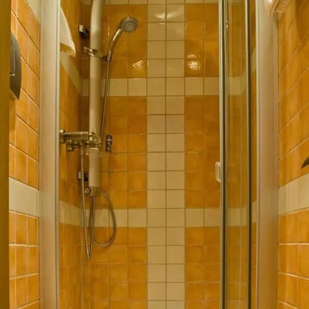 Haus Hohenzollern & Haus 'ambiente מלון