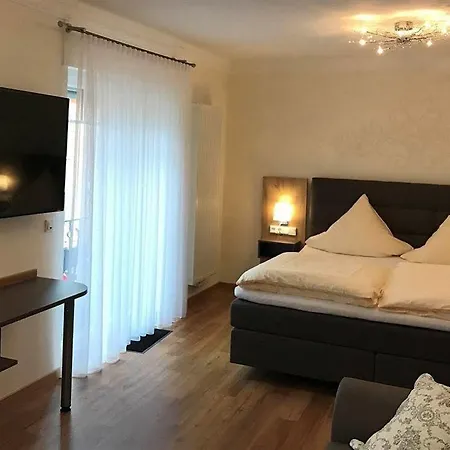 Haus Hohenzollern & Haus 'ambiente באד ברטריך